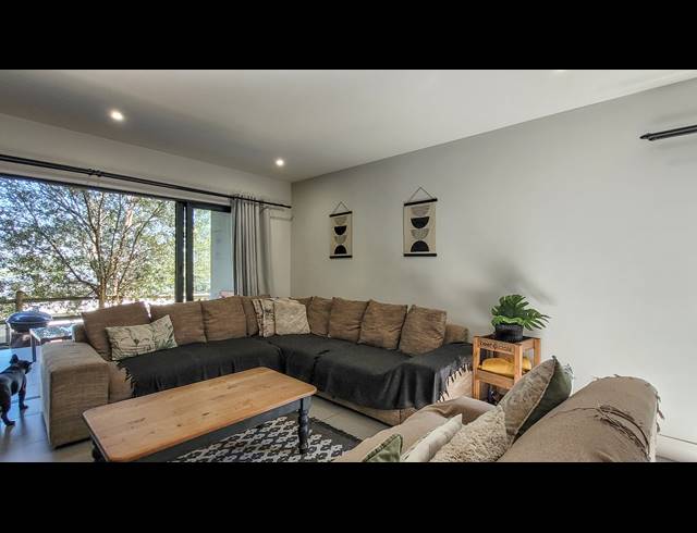 3 BEDROOM TOWNHOUSE FOR SALE IN PALM LAKES ESTATE